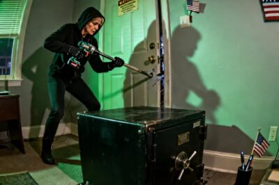 MY DAUGHTER-IN-LAW BROKE INTO MY APARTMENT REPEATEDLY 36 TIMES IN JUST 3 MONTHS. I ASKED HER TO STOP. SHE LAUGHED AND SAID: “YOU’RE OVERREACTING.” SO I MOVED OUT QUIETLY. A WEEK LATER, THE ALARM WENT OFF AT ZAM. THAT’S WHEN…EVERYTHING CHANGED…